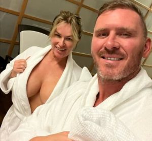 Top 12 OnlyFans Couples of 2025 (Trending Creators)